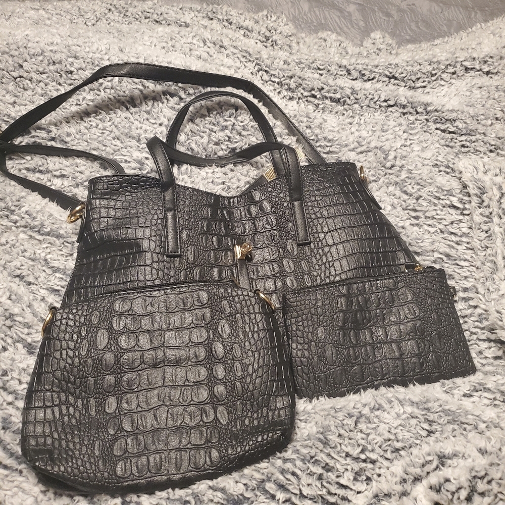 Off brand leather purse
